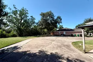 7315 Housman St, Houston, TX 77055 - Photo 37