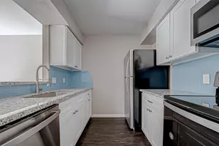 7315 Housman St, Houston, TX 77055 - Photo 9