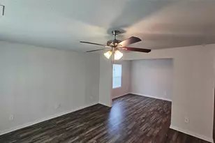 14210 Green Wing Cir, Willis, TX 77318 - Photo 3