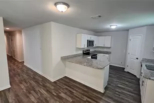 14210 Green Wing Cir, Willis, TX 77318 - Photo 7
