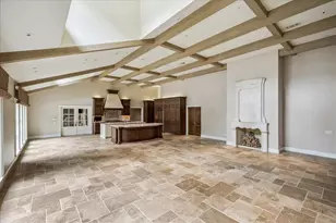 1 Gage Ct, Houston, TX 77024 - Photo 9