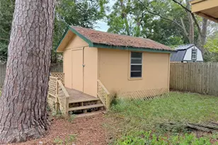 1507 Edgewood St, Liberty, TX 77575 - Photo 13