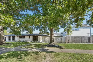 5302 Saxon Dr Dr, Houston, TX 77092 - Photo 3