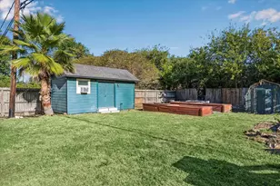 5302 Saxon Dr Dr, Houston, TX 77092 - Photo 47