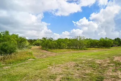 2845 Boehnke Road, Muldoon, TX 78949 - Photo 37