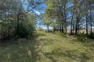 2845 Boehnke Rd, Muldoon, TX 78949 - Photo 1