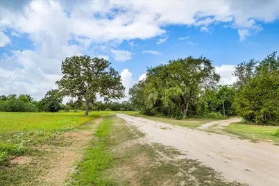 2845 Boehnke Road, Muldoon, TX 78949 - Photo 25