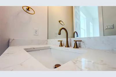 823 North Loop, Houston, TX 77022 - Photo 23