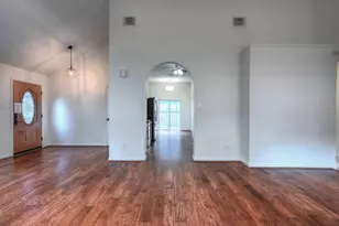 9859 Meadow Bend Ln, Houston, TX 77065 - Photo 7