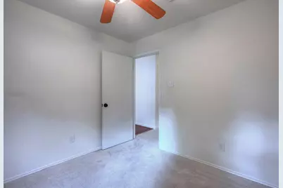 9859 Meadow Bend Lane, Houston, TX 77065 - Photo 17