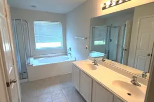 71 E Stedhill Loop, Conroe, TX 77384 - Photo 9