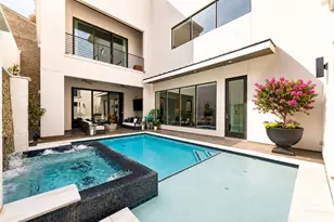 103 Roy, Houston, TX 77007 - Photo 1