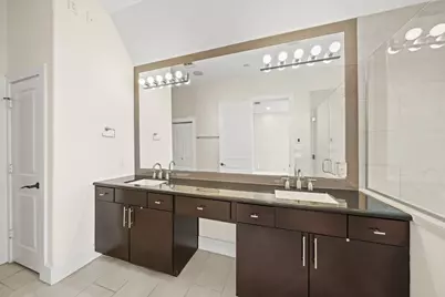 1304 W Dallas Street, Houston, TX 77019 - Photo 17