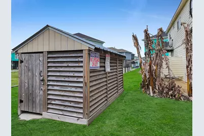 959 Tidelands Drive, Port Bolivar, TX 77650 - Photo 13