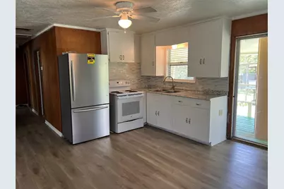 215 13th Street, San Leon, TX 77539 - Photo 3