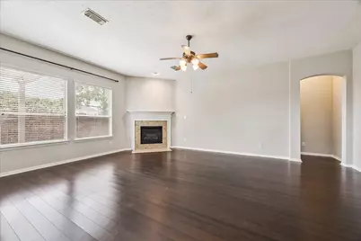 2821 Chinaberry Park Lane, League City, TX 77573 - Photo 3