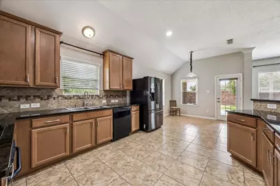 2821 Chinaberry Park Lane, League City, TX 77573 - Photo 5