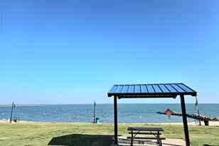 532 Bayshore Dr, La Porte, TX 77571 - Photo 31