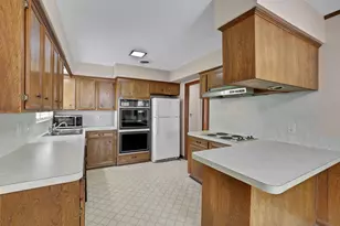 9526 Vogue Ln, Houston, TX 77080 - Photo 3