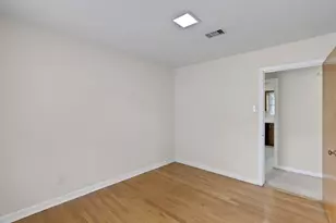 9526 Vogue Ln, Houston, TX 77080 - Photo 17