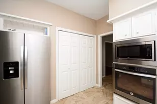 3207 Laurel Point Ct, Houston, TX 77339 - Photo 11