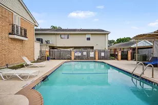 18206 Heritage Ln, Nassau Bay, TX 77058 - Photo 23