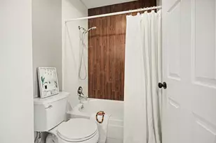 18206 Heritage Ln, Nassau Bay, TX 77058 - Photo 19