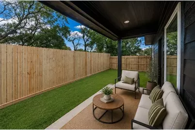 313 N Woodson Street, Willis, TX 77378 - Photo 3