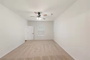 313 N Woodson St, Willis, TX 77378 - Photo 15