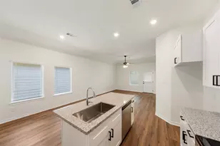 313 N Woodson St, Willis, TX 77378 - Photo 5