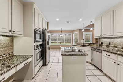 1916 Greentree Drive, Huntsville, TX 77340 - Photo 13