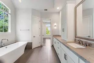 130 Gateway Park Pl, The Woodlands, TX 77380 - Photo 33