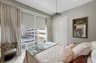 2047 Westcreek Ln, Houston, TX 77027 - Photo 15
