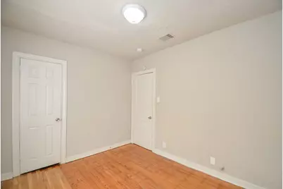 217 Owens Street, Houston, TX 77029 - Photo 9