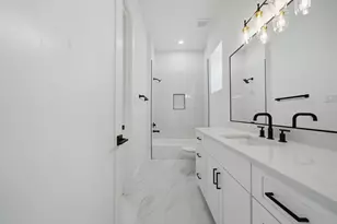 406 E 28th St, Houston, TX 77008 - Photo 15