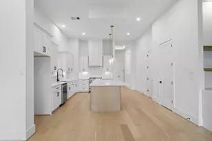 406 E 28th St, Houston, TX 77008 - Photo 5