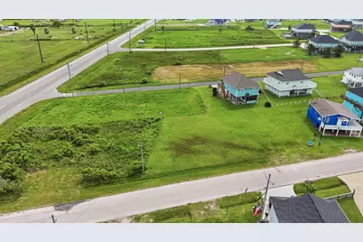 982 S Cove, Port Bolivar, TX 77650 - Photo 5