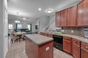 20407 Horsetail Falls Dr, Tomball, TX 77375 - Photo 9