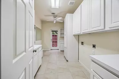 9323 Olathe Street, Houston, TX 77055 - Photo 25