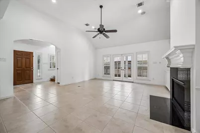 9323 Olathe Street, Houston, TX 77055 - Photo 5