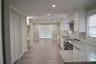 14923 Perthshire Rd, Houston, TX 77079 - Photo 7