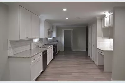 14923 Perthshire Road, Houston, TX 77079 - Photo 5
