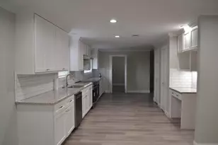 14923 Perthshire Rd, Houston, TX 77079 - Photo 5