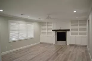 14923 Perthshire Rd, Houston, TX 77079 - Photo 9