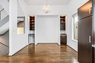 802 W Drew St, Houston, TX 77006 - Photo 17