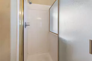 5310 Meadow Canyon Dr, Sugar Land, TX 77479 - Photo 21
