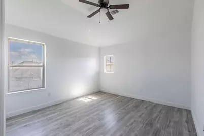 4806 Timber Gate Court, Rosharon, TX 77583 - Photo 3