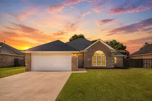 9680 N Nevada St, Beaumont, TX 77707 - Photo 3
