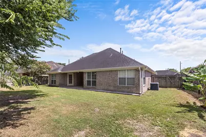 9680 N Nevada Street, Beaumont, TX 77707 - Photo 17