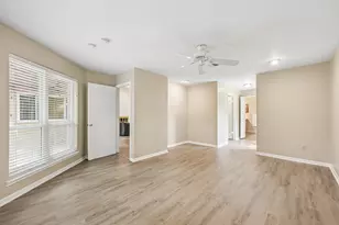 11410 Overbrook Ln, Houston, TX 77077 - Photo 17